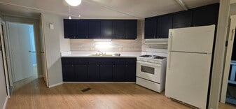 760 Henry St in Marion, VA - Building Photo