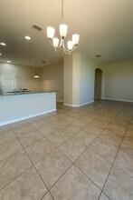 2495 Seven Oaks Dr in St. Cloud, FL - Building Photo - Building Photo