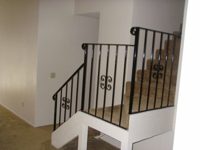 1351 Jasmine Cir in Rohnert Park, CA - Building Photo - Building Photo