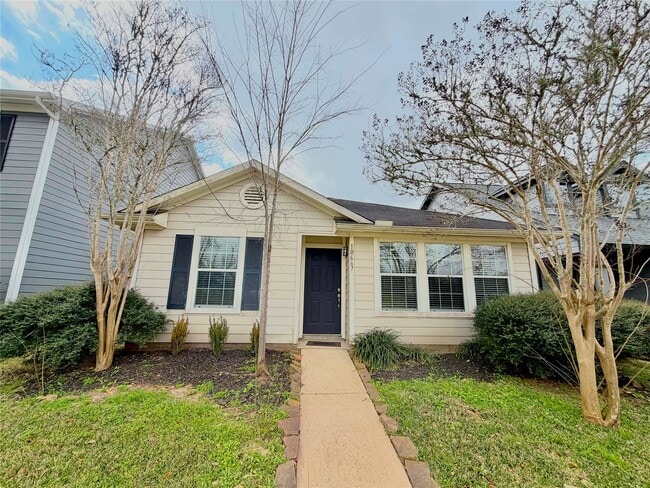 property at 10667 Cobblecreek Way