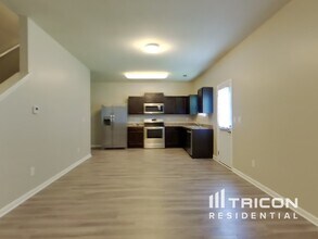 16 Atlas Dr in Cartersville, GA - Building Photo - Building Photo