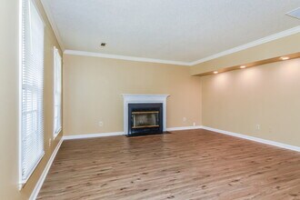 107 Patio Ct in Kernersville, NC - Building Photo - Building Photo