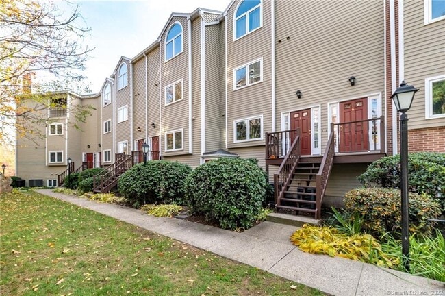 property at 7 Seir Hill Rd
