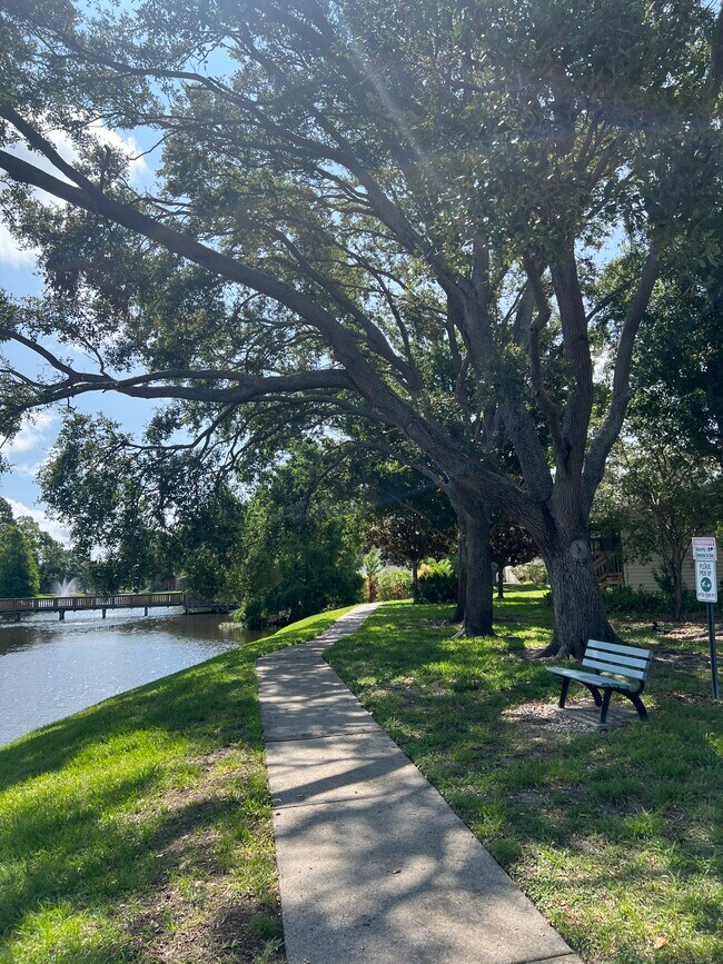 6350 92nd Pl N, Unit 2204 in Pinellas Park, FL - Foto de edificio - Building Photo