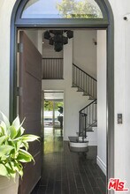 9684 Wendover Dr in Beverly Hills, CA - Building Photo - Building Photo
