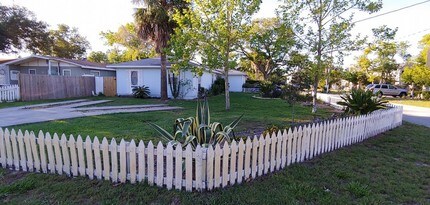 1012 8th St S in Jacksonville Beach, FL - Building Photo - Building Photo