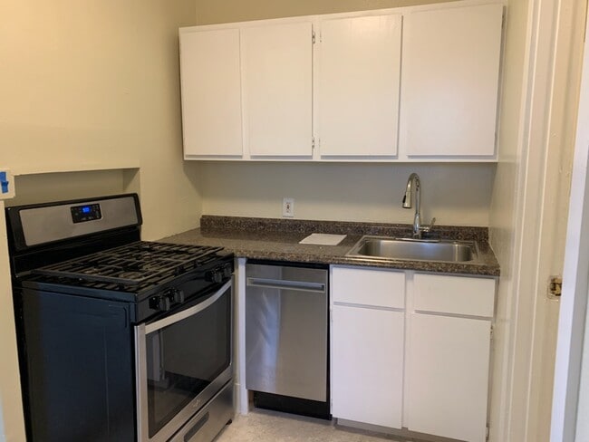 235 NE 76th Ave, Unit 4