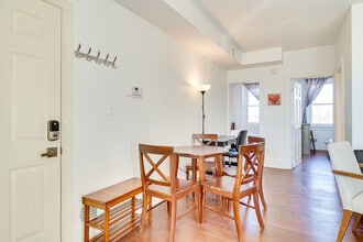 409 Constitution Ave NE, Unit 4 in Washington, DC - Building Photo - Building Photo