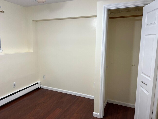 123 Belmont Ave in West Babylon, NY - Building Photo - Building Photo