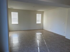 9790 Quartette Dr in Reno, NV - Building Photo - Building Photo