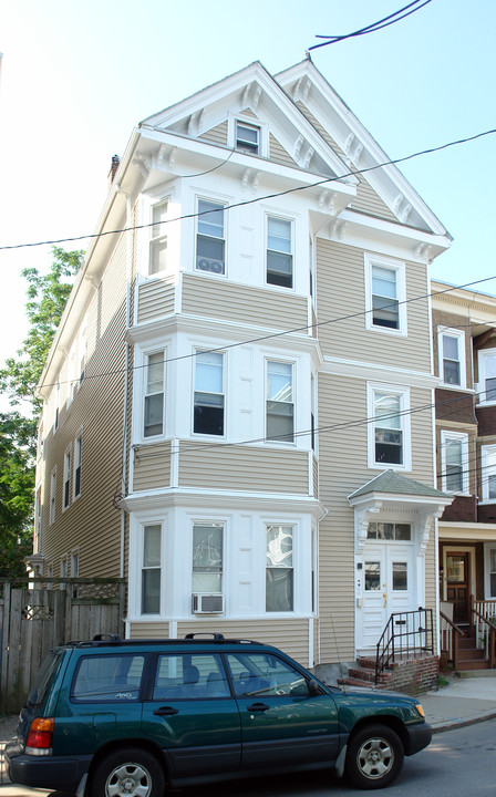 10 Bynner St in Jamaica Plain, MA - Building Photo