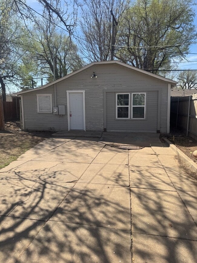 property at 3723 Fountain Terrace