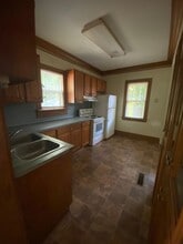 106 N Race St in Statesville, NC - Building Photo - Building Photo