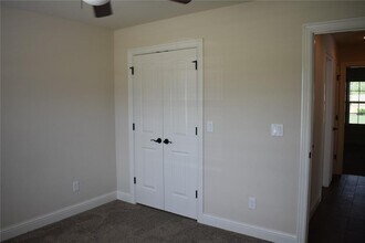 1740 Sunrise Cir in Centerton, AR - Building Photo - Building Photo