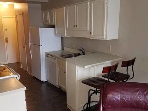 2002 Greene St-Unit -APT 202 in Columbia, SC - Building Photo - Building Photo