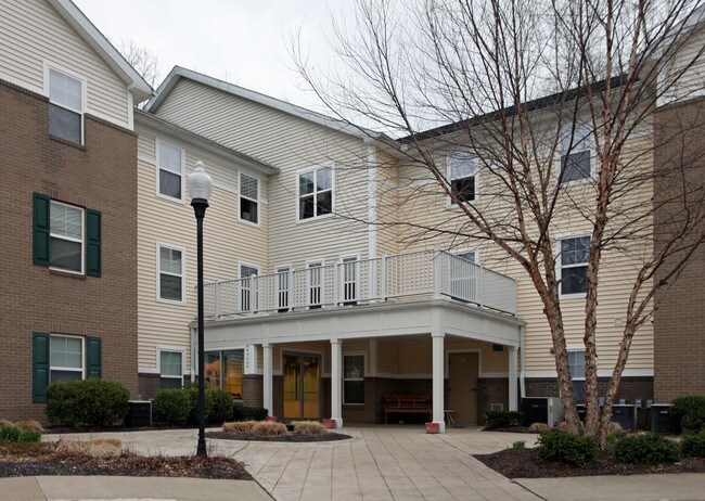 Zion Terrace Apartments in Akron, OH - Foto de edificio - Building Photo