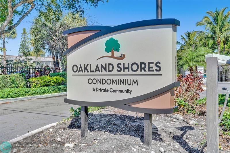 3111 Oakland Shores Dr in Oakland Park, FL - Building Photo