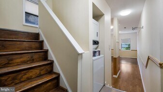 2120 South St in Philadelphia, PA - Building Photo