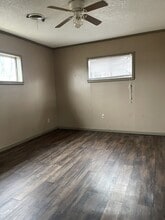 424 S Main St in Spiro, OK - Building Photo - Building Photo