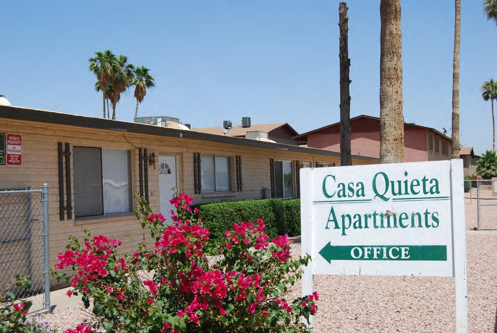 Casa Quieta in Phoenix, AZ - Building Photo