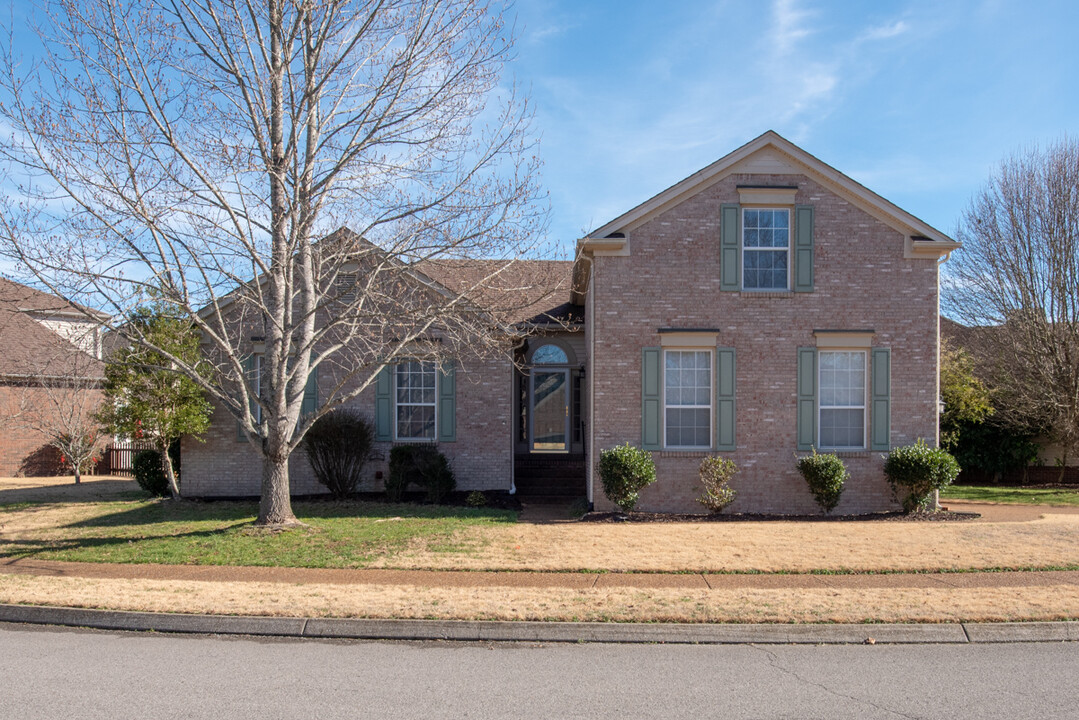 421 Essex Park Cir in Franklin, TN - Building Photo