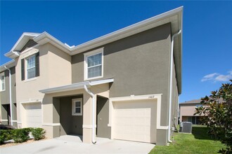 1402 Yellow Finch Dr in Davenport, FL - Building Photo - Building Photo