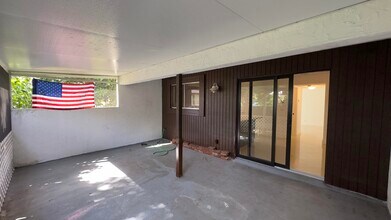 5340 Bosque Ln in West Palm Beach, FL - Building Photo - Building Photo
