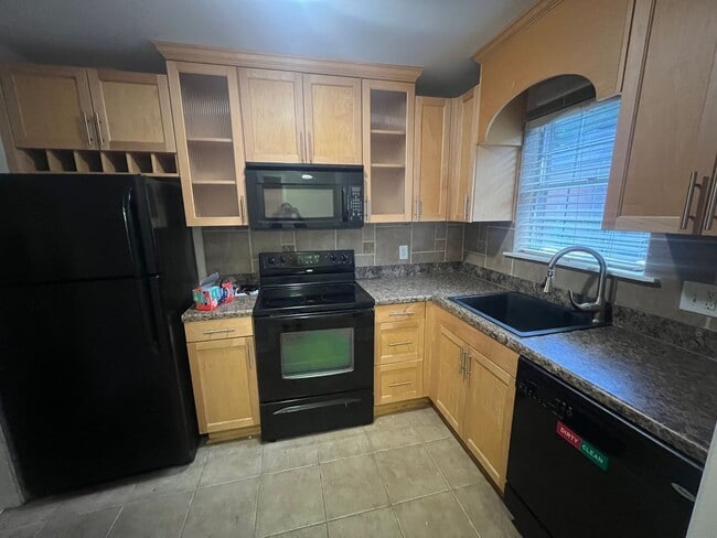 1055 Baxter St in Athens, GA - Building Photo - Building Photo