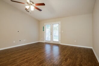 1563 Bay Harbor Dr in Orange Park, FL - Building Photo - Building Photo