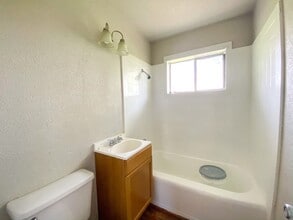 5135 N Utica Ave in Tulsa, OK - Building Photo - Building Photo
