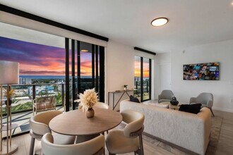 7144 Byron Ave, Unit SI ID1321346P in Miami Beach, FL - Building Photo - Building Photo