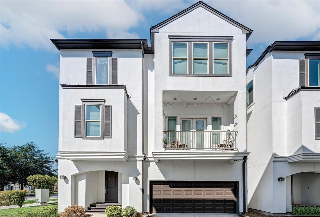 917 W 17th St in Houston, TX - Building Photo