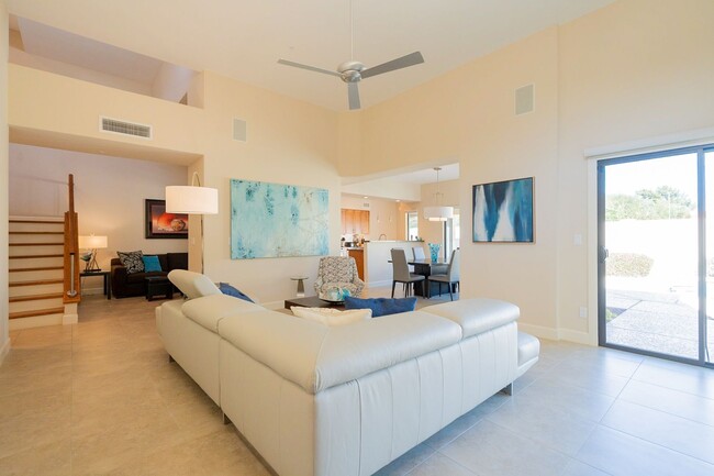 10640 E Vogel Ave in Scottsdale, AZ - Building Photo - Building Photo