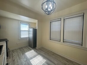 3231 W Michigan St in Milwaukee, WI - Building Photo - Building Photo