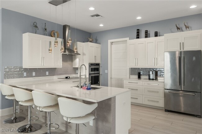 property at 17 Willoughby Dr