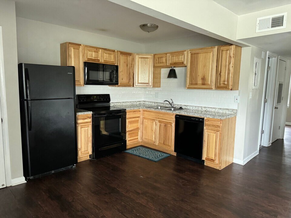 12105 Carriage Ct SE in Huntsville, AL - Foto de edificio