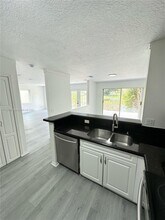 1845 Vista Way in Margate, FL - Building Photo - Building Photo