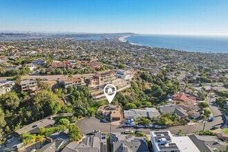 1177 Avenida Amantea in San Diego, CA - Building Photo - Building Photo