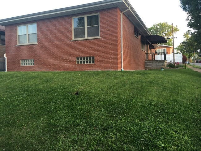 3700 January Ave in St. Louis, MO - Building Photo - Building Photo