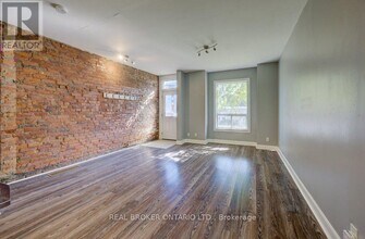 297 Bay St N in Hamilton, ON - Building Photo - Building Photo