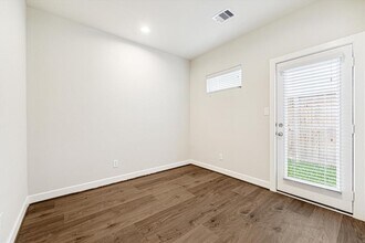 6310 Brighton Oaks Ln in Houston, TX - Building Photo - Building Photo