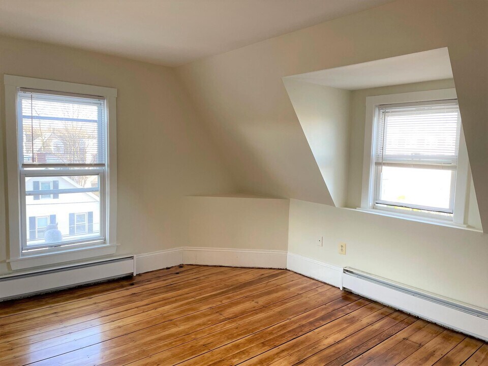 14 Chestnut St in Malden, MA - Building Photo