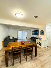 131 Village Cir Dr in Lompoc, CA - Building Photo - Building Photo