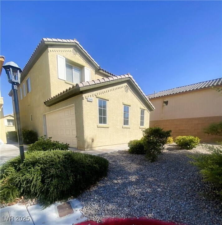 3646 Surfboard Ct in Las Vegas, NV - Building Photo