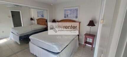 151 Medallion Blvd in Madeira Beach, FL - Building Photo - Building Photo