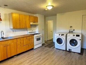 544 Valley in Ambridge, PA - Building Photo - Building Photo