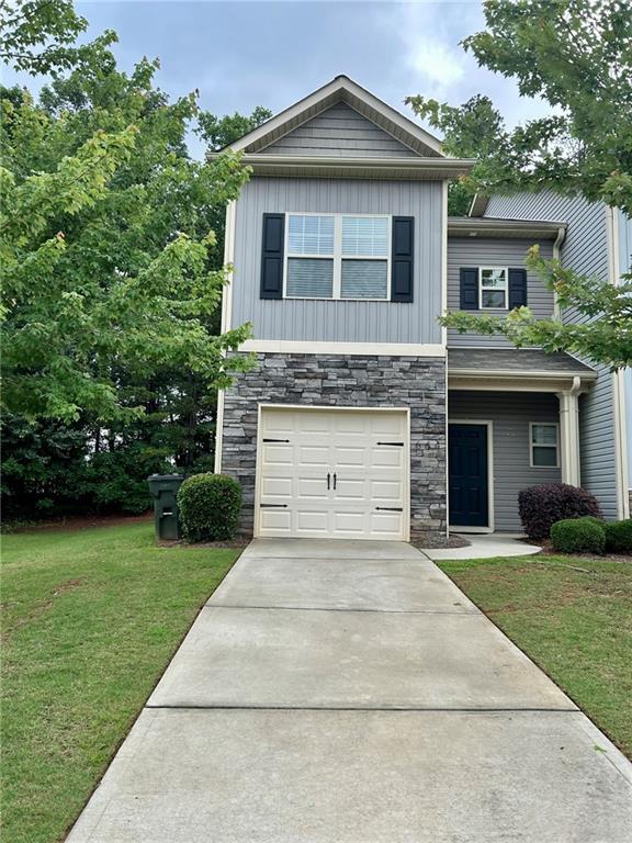 property at 664 Oakside Pl