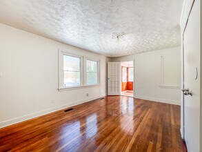 1006 Greystone Ave in Richmond, VA - Foto de edificio - Building Photo