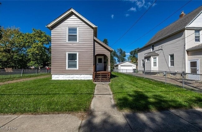 property at 353 S Maple St