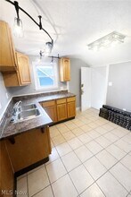 7014 Thornton Dr in Parma, OH - Building Photo - Building Photo